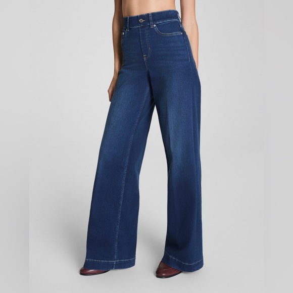 SPANX Denim - SPANXshape™ EveryWear High Rise Wide Leg Jeans - Poseidon Size M TALL